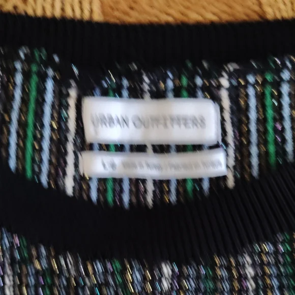 Urban Outfitters Black Speckled Crewneck Sweater with Green Elbow Patches - Picture 6 of 10